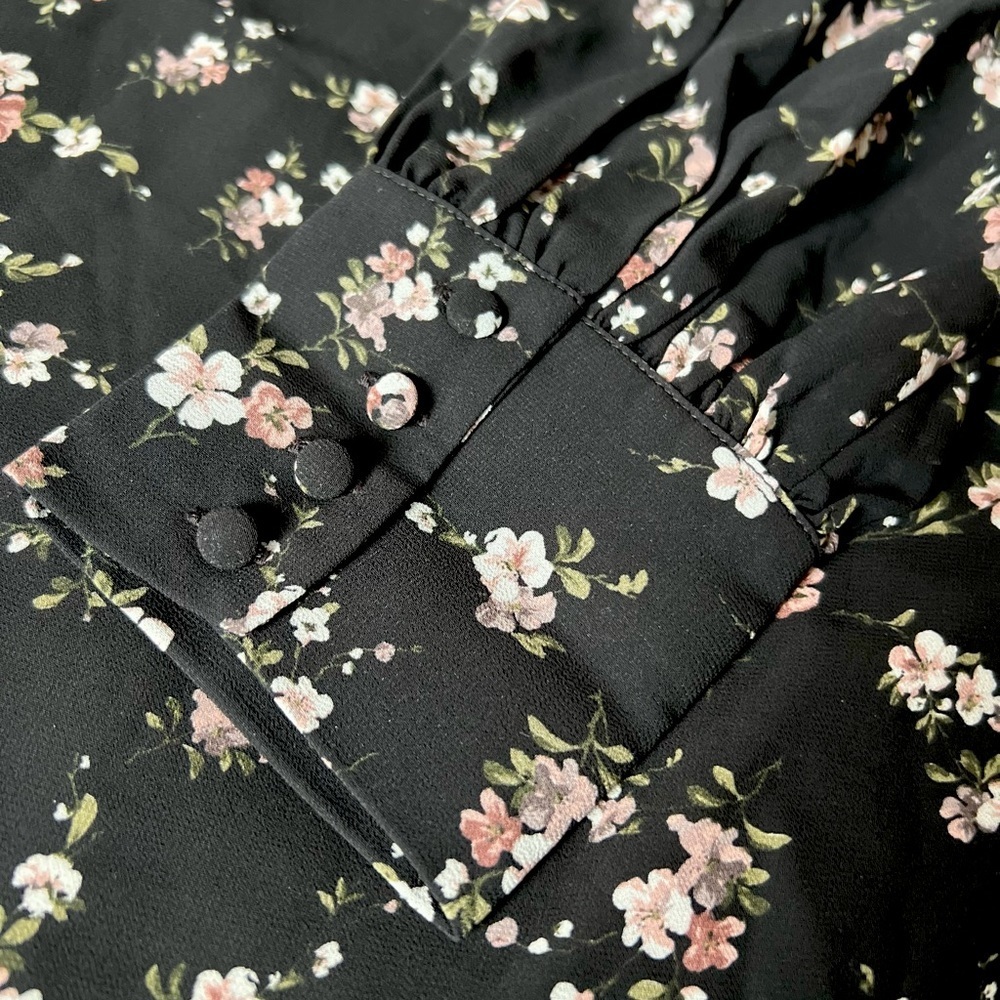 Bardot Sheer One Shoulder Black Floral Top NWT size Small - Picture 6 of 7